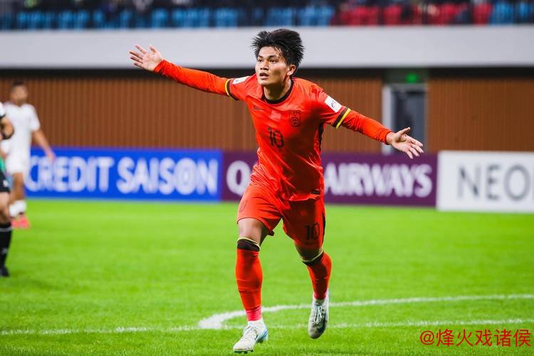 国足东亚杯阵容公布：蒯纪闻、廖锦涛、薛庆浩入围