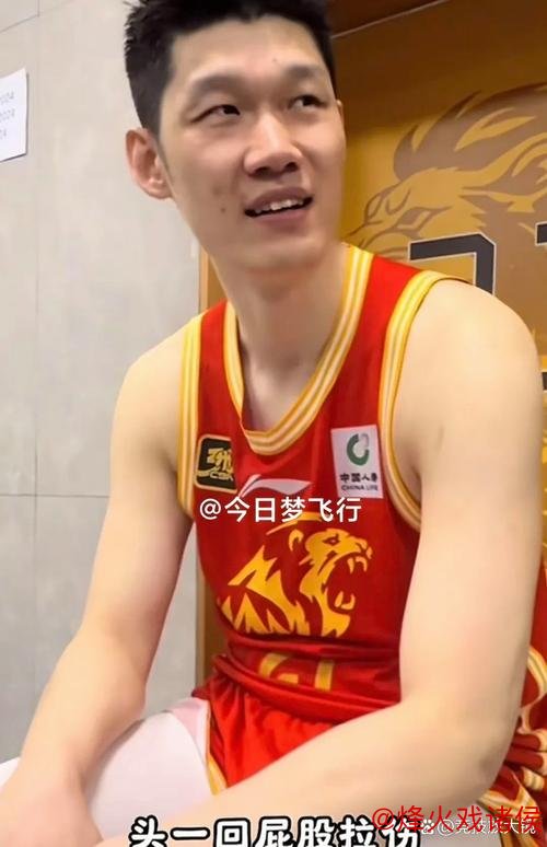 胡金秋14分11板朱俊龙砍21分 广厦击败山西大比分1-0