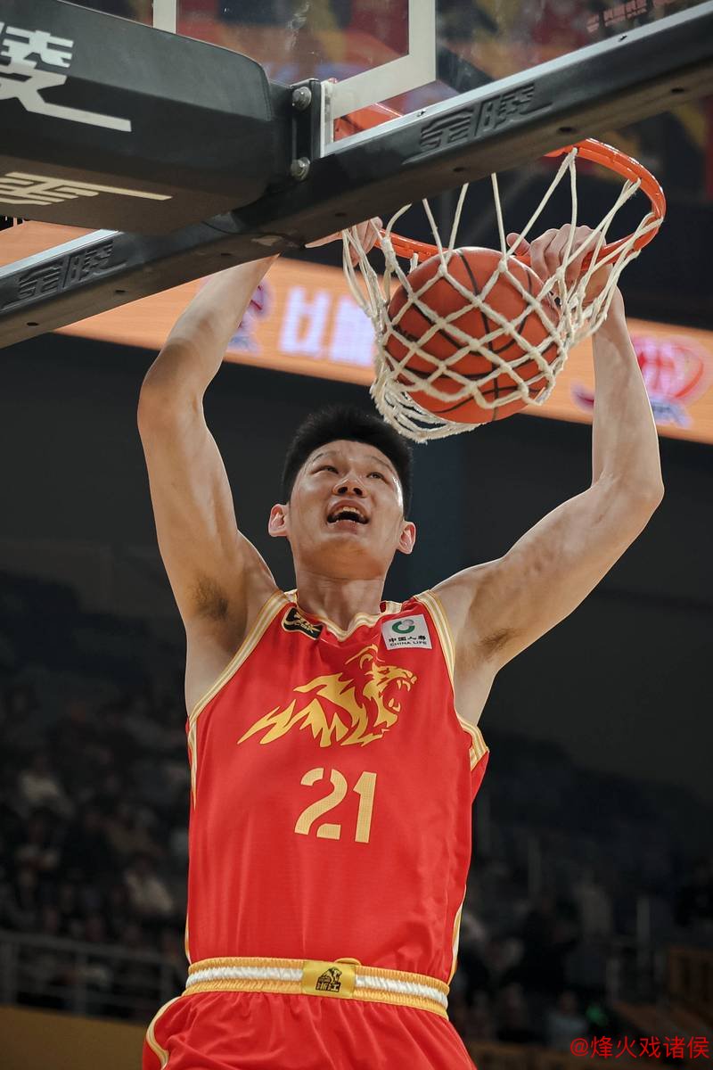 胡金秋17+16助广厦翻盘新疆 林崴26分领同曦击败天津