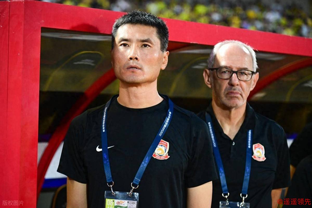 国足新帅初亮相 邵佳一选材看表现不看年龄