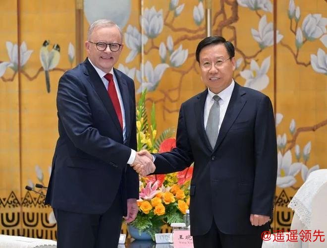 王晓晖施小琳出席2026澳网亚太区外卡赛落地成都宣布仪式